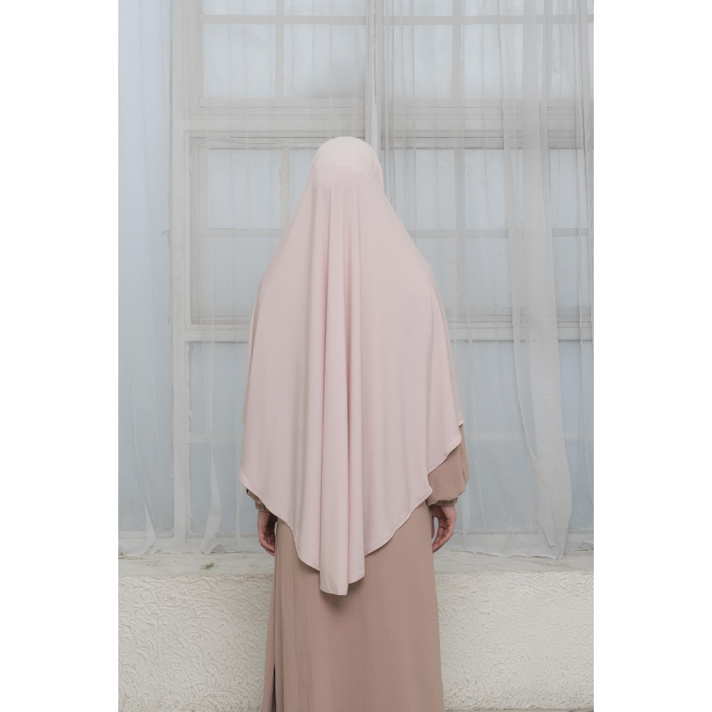 Naraya Bergo Leyana Syari