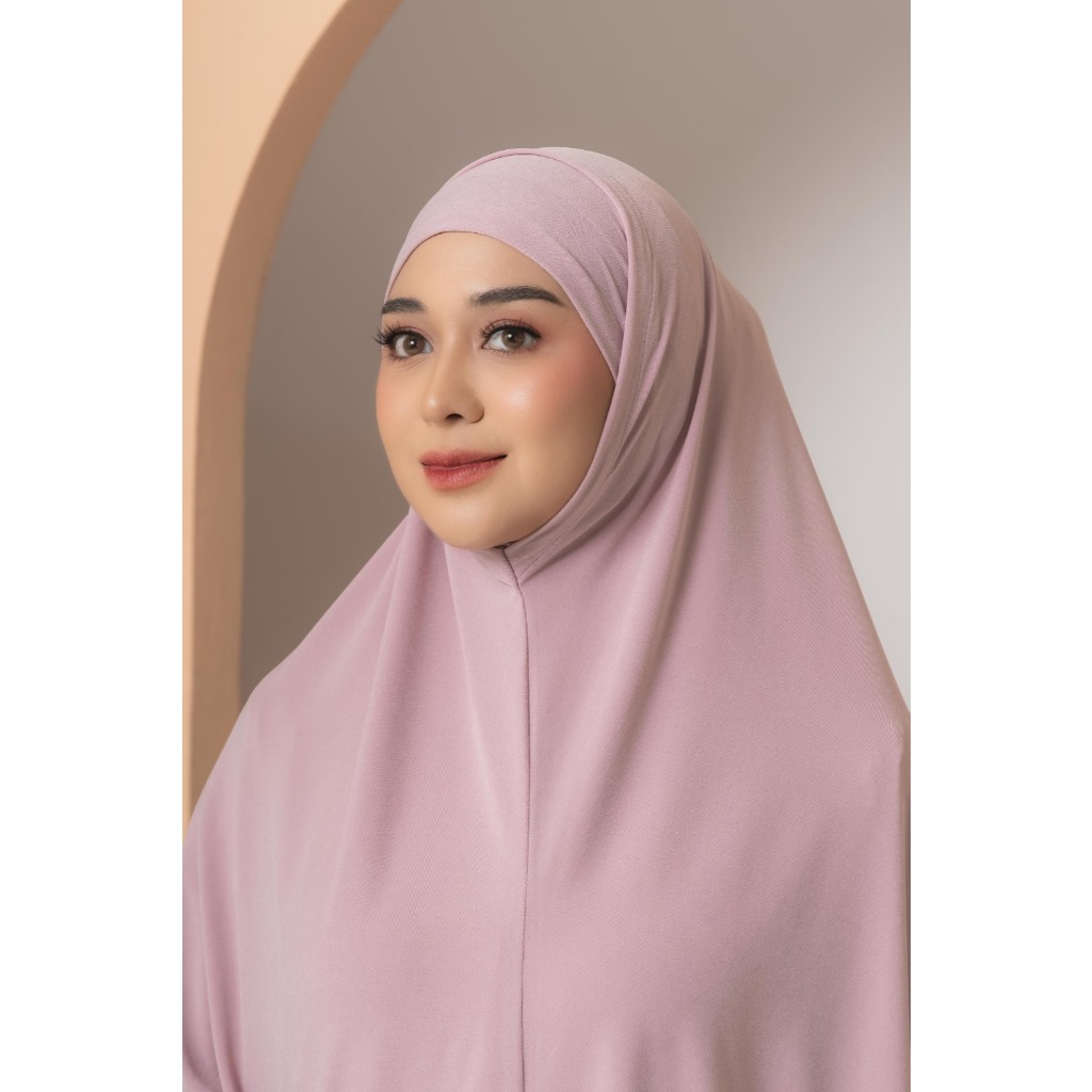 Naraya Bergo Leyana Syari