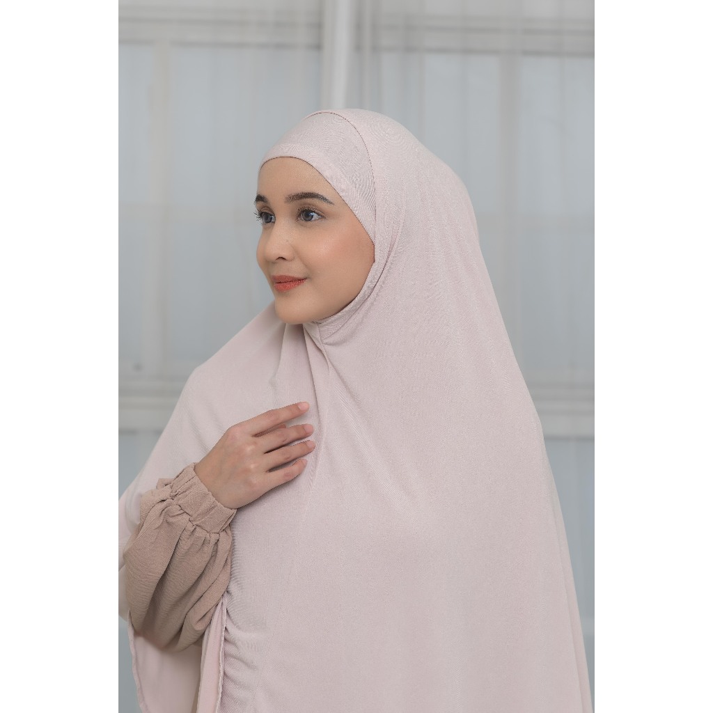 Naraya Bergo Leyana Syari