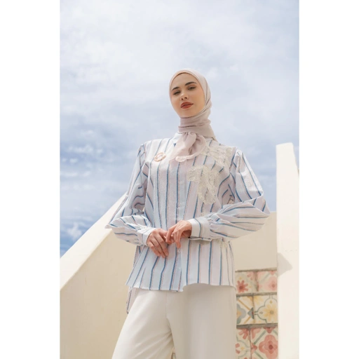 Image of Naraya Maureen Embroidery Shirt