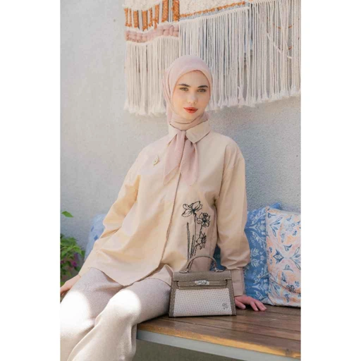Image of Naraya Lume Shirt Cotton Flower Bordir