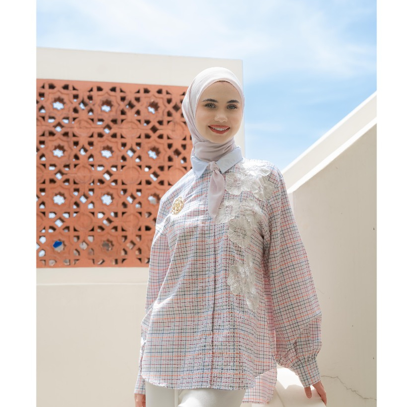Naraya Maureen Embroidery Shirt