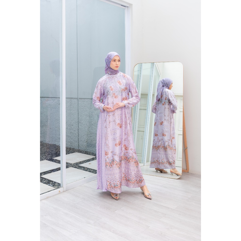 Naraya Soeurose Dress Pleated