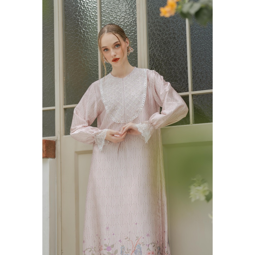 Naraya Evanthe Lace Dress