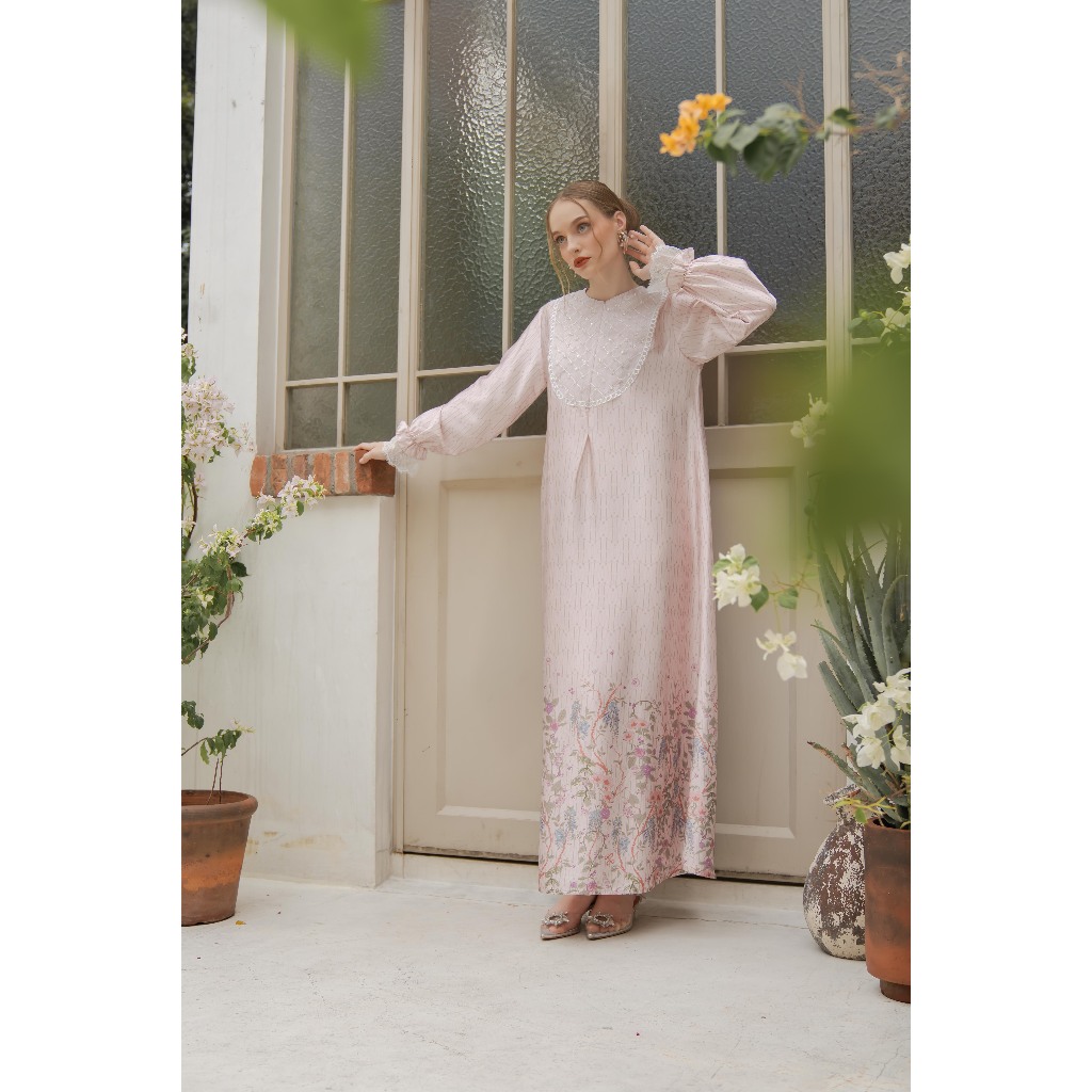 Naraya Evanthe Lace Dress