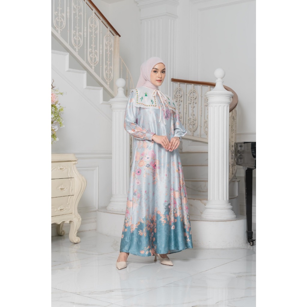 Naraya Lavina Ibu Patch Collar Dress