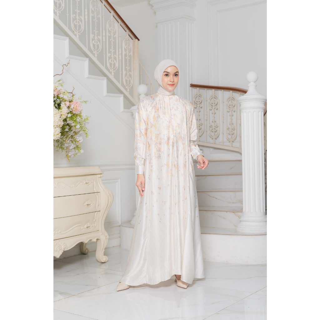 Naraya Alunea Ibu Pleated Dress