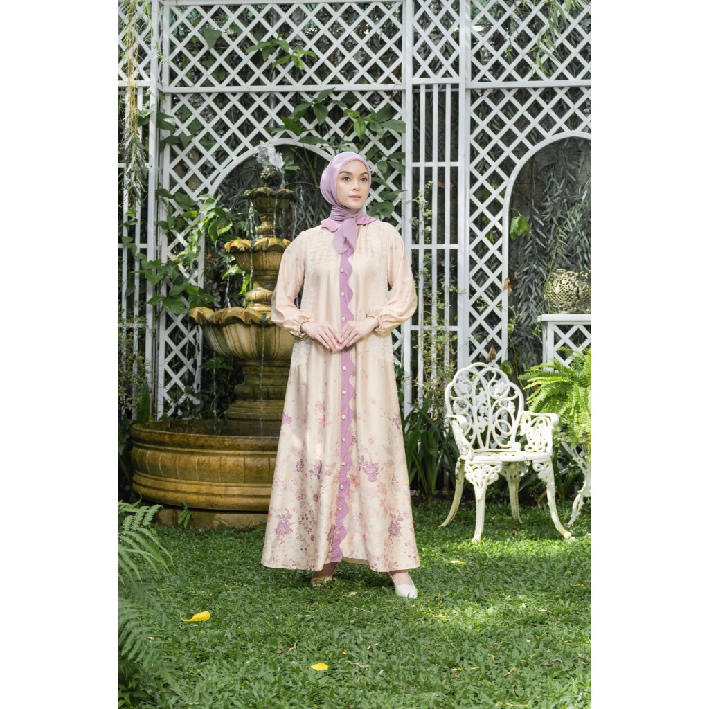Naraya Alunea Ibu Lace Dress