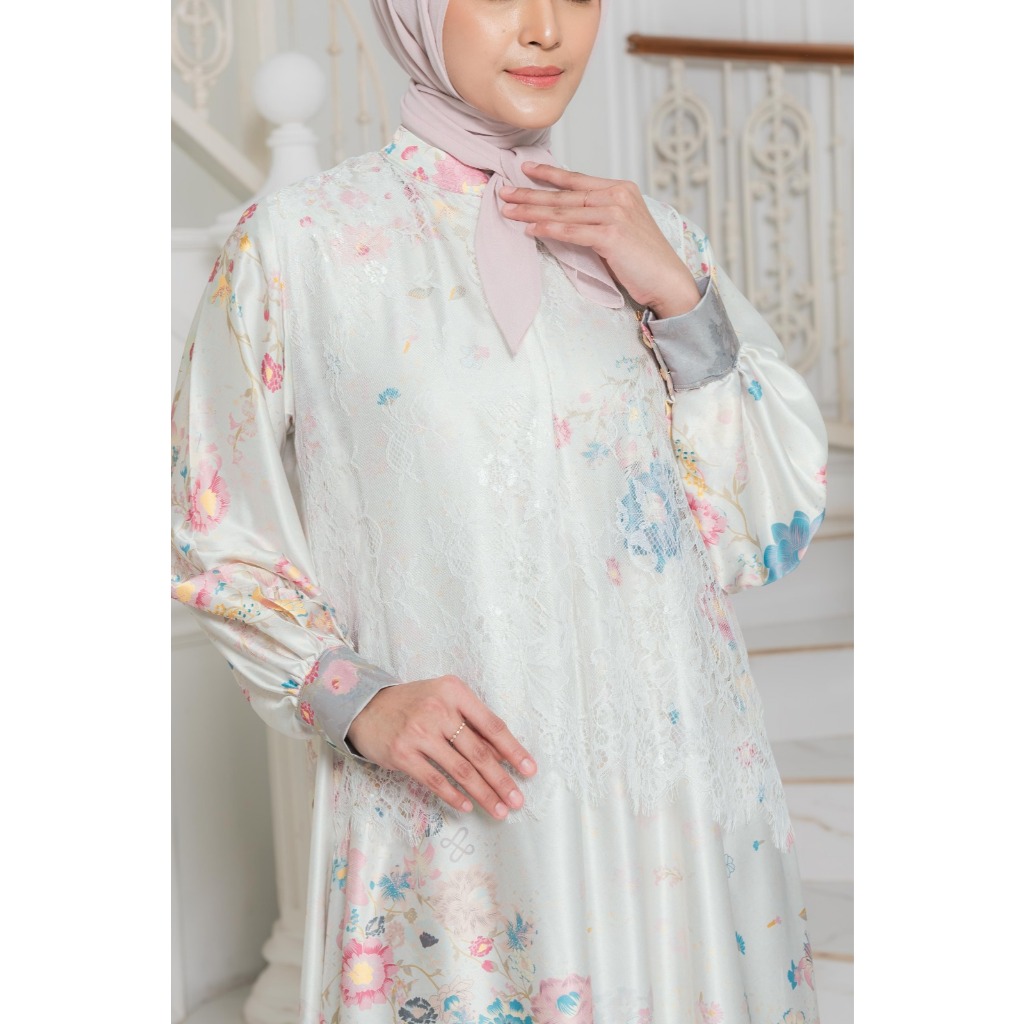 Naraya Lavina Ibu Lace Dress