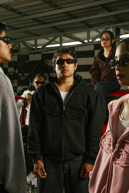 Image of SANR STUDIO HOODIE ZIP DISTRESSED - BLACK 1st ANNIVERSARY