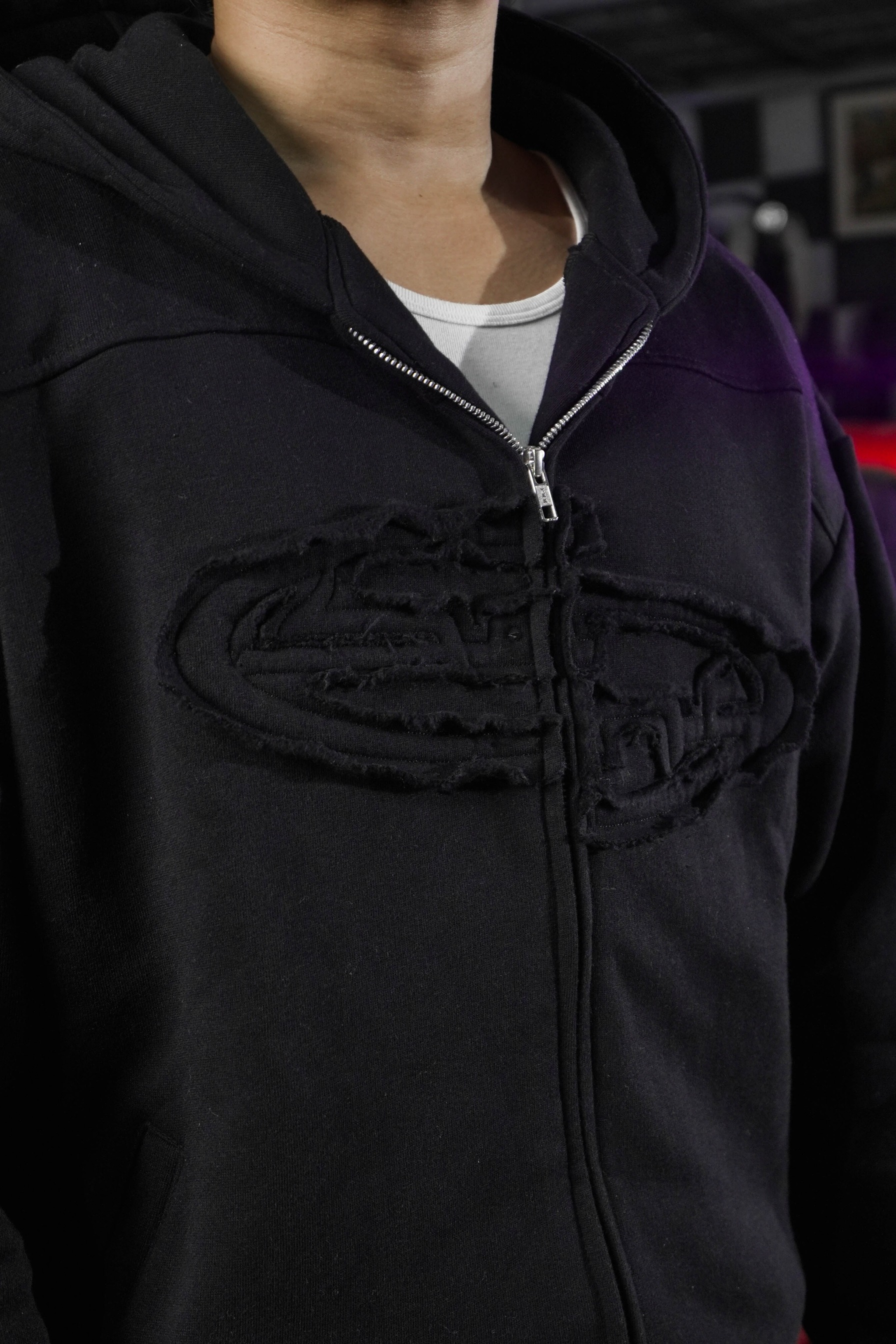 SANR STUDIO HOODIE ZIP DISTRESSED - BLACK