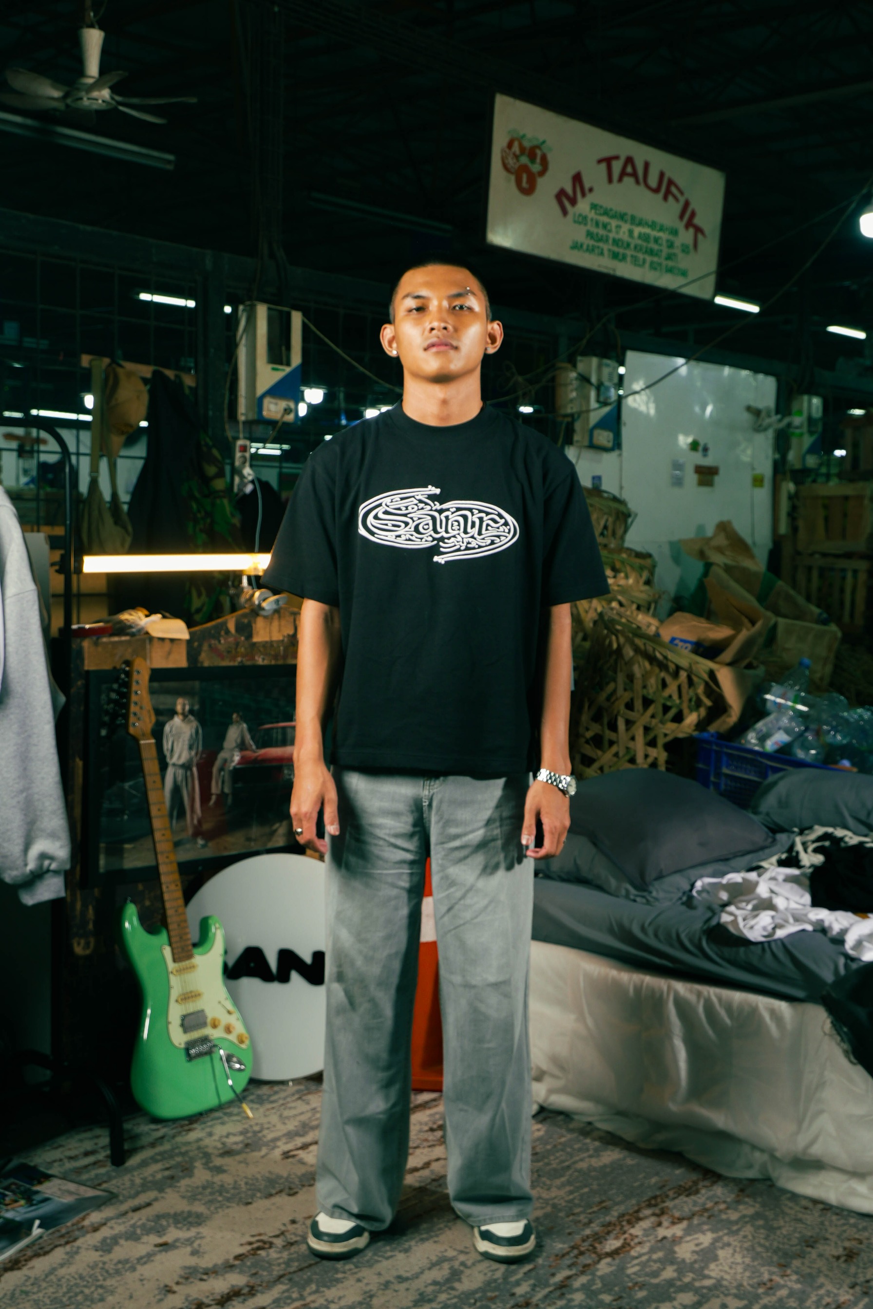 SANR STUDIO RAYA TEE - BLACK