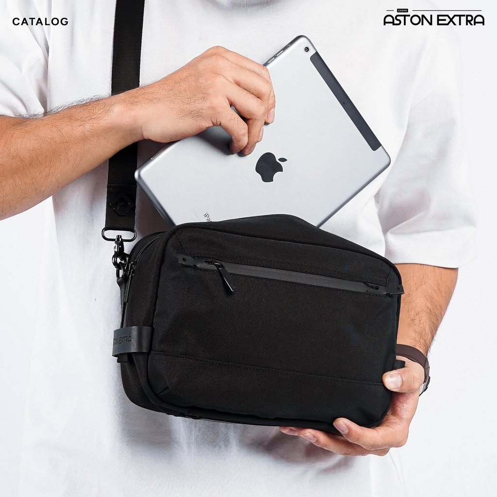 Exclusive - ASTON EXTRA Handbag - Black