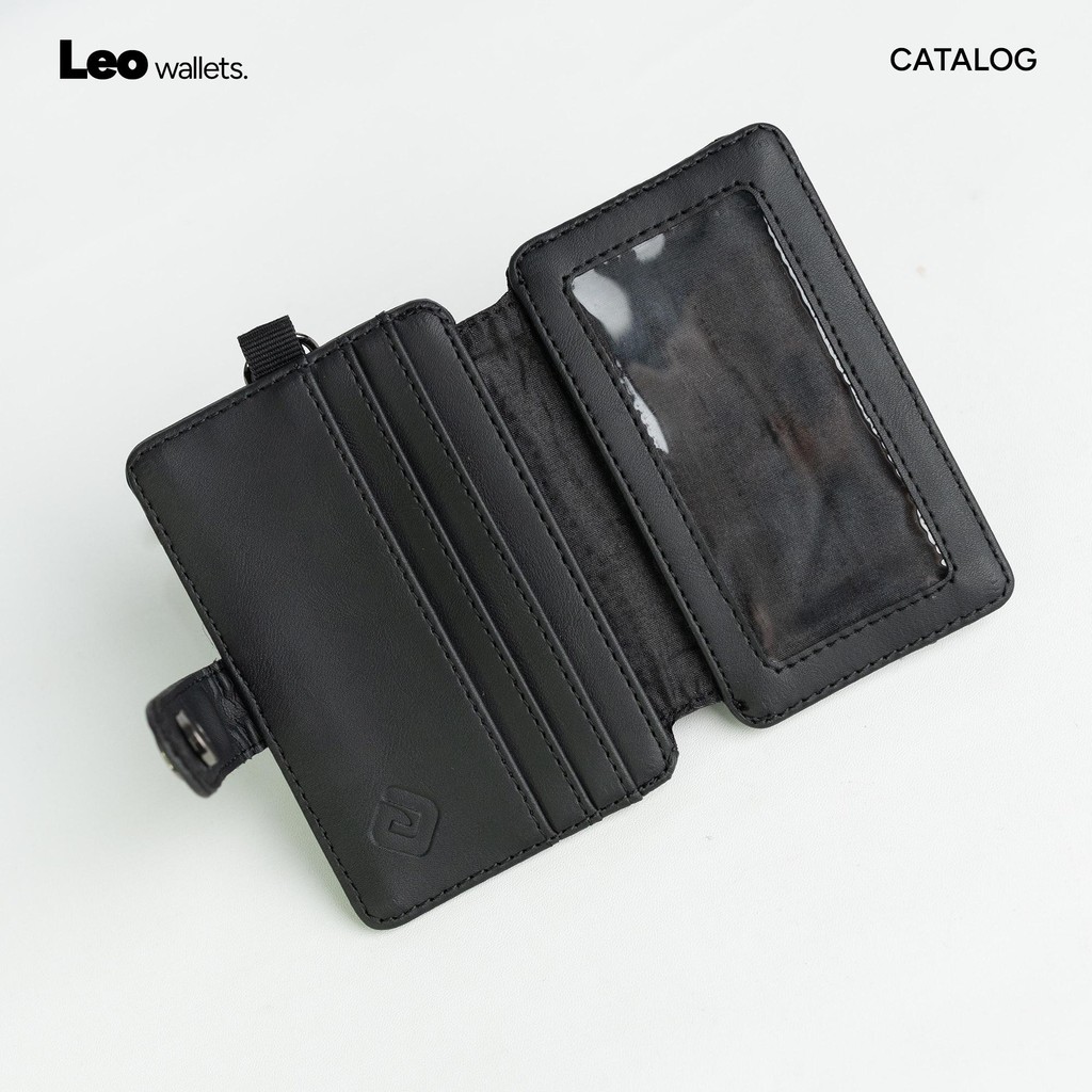 LEO Hanging Wallet
