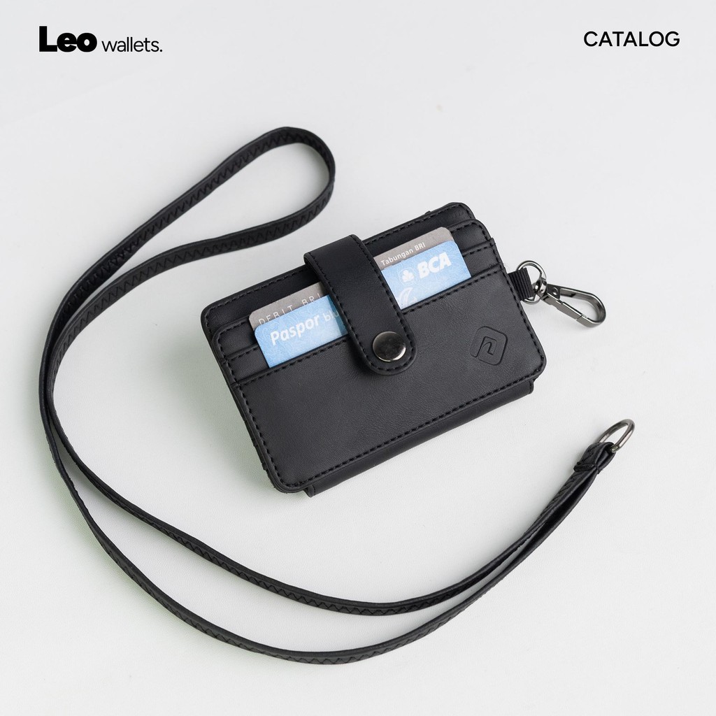 LEO Hanging Wallet