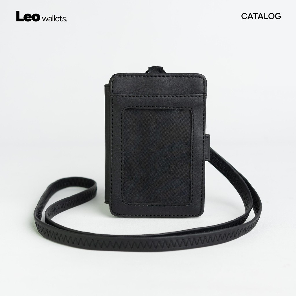 LEO Hanging Wallet
