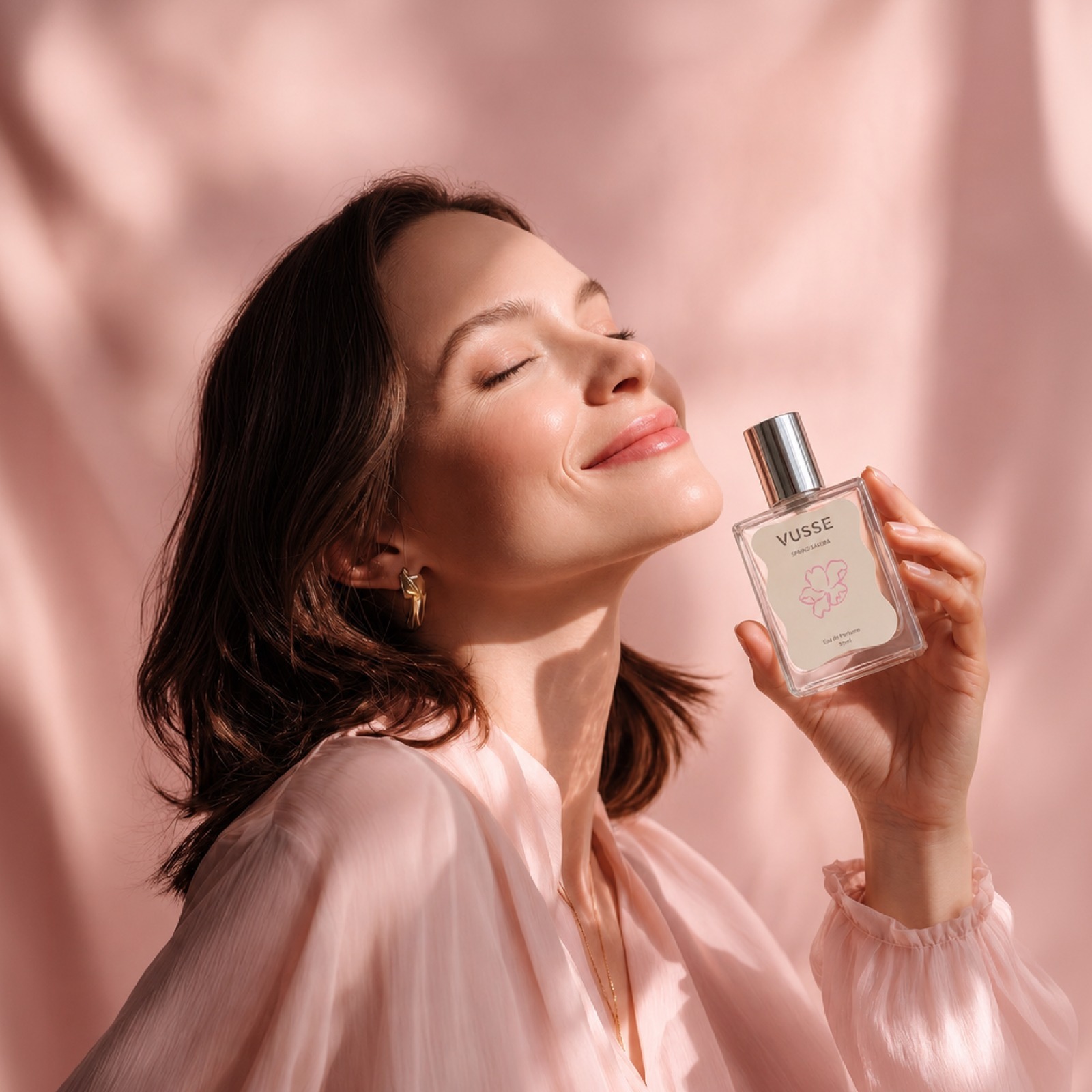 Vusse by Seger Snow Spring Sakura Eau De Parfum Parfum Floral Fresh Tahan Lama Ringan Nyaman Digunakan Sehari-hari Aroma Bunga Elegan