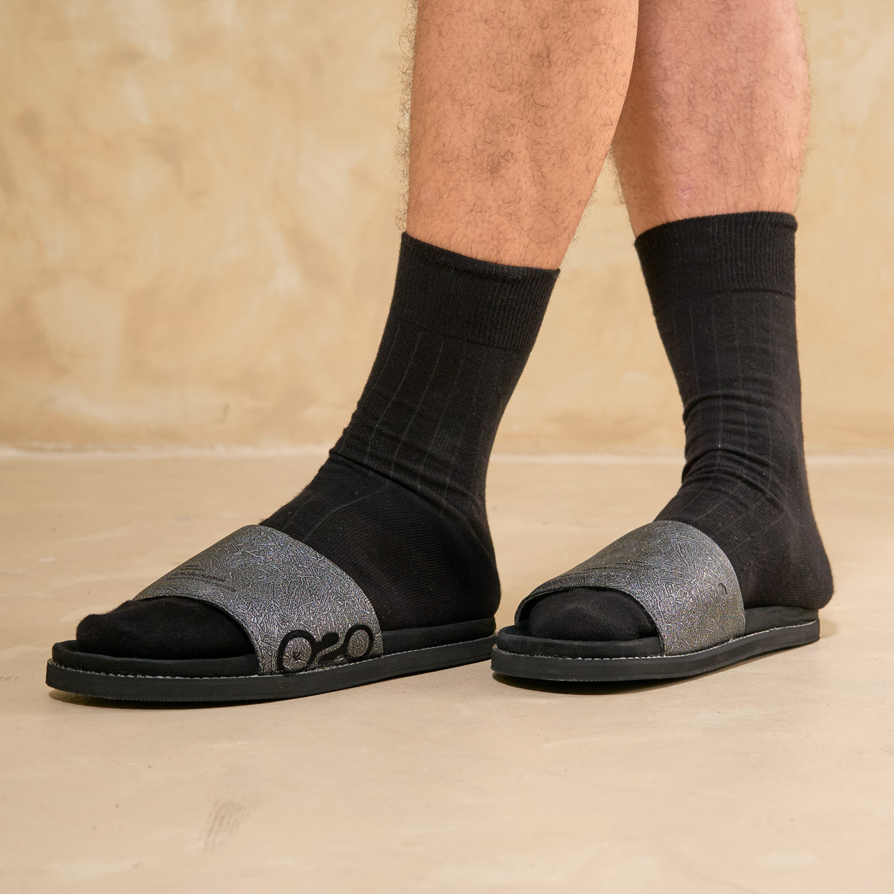 Kosong.Ltd Sandal Selop Pria-Wanita EASE CORAL - Black