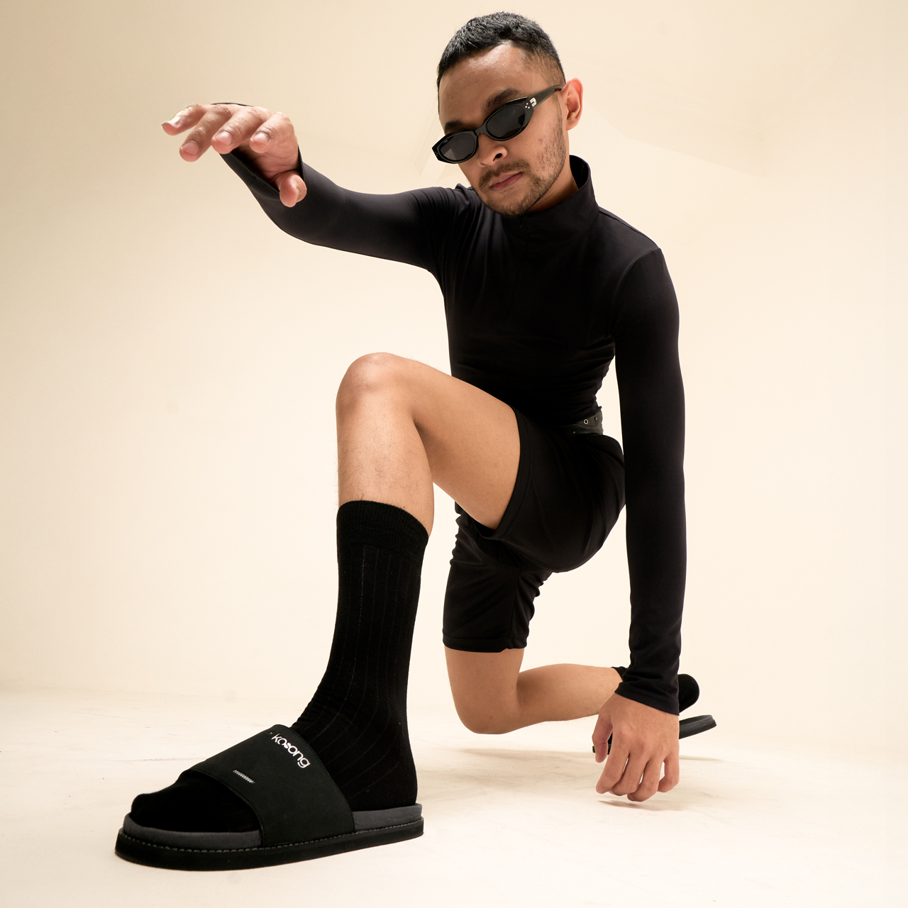 Kosong.Ltd Sandal Selop Pria-Wanita Luxe Bold - Black Grey Black