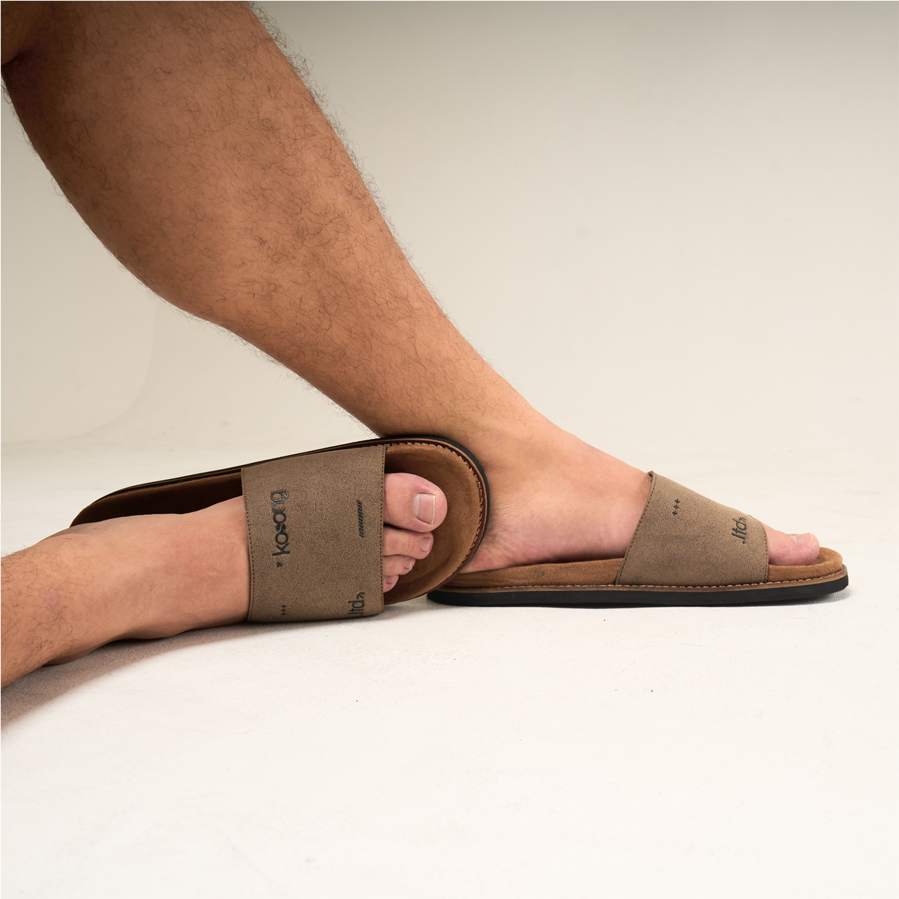 Kosong.Ltd Sandal Selop Pria-Wanita Luxe Bold - Oat Tan Black