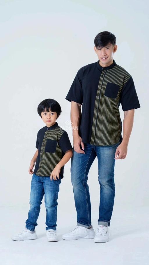 Image of Kemeja Basic Wara Black