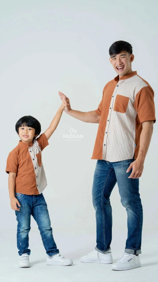 Image of Kemeja Basic Wara Teracotta
