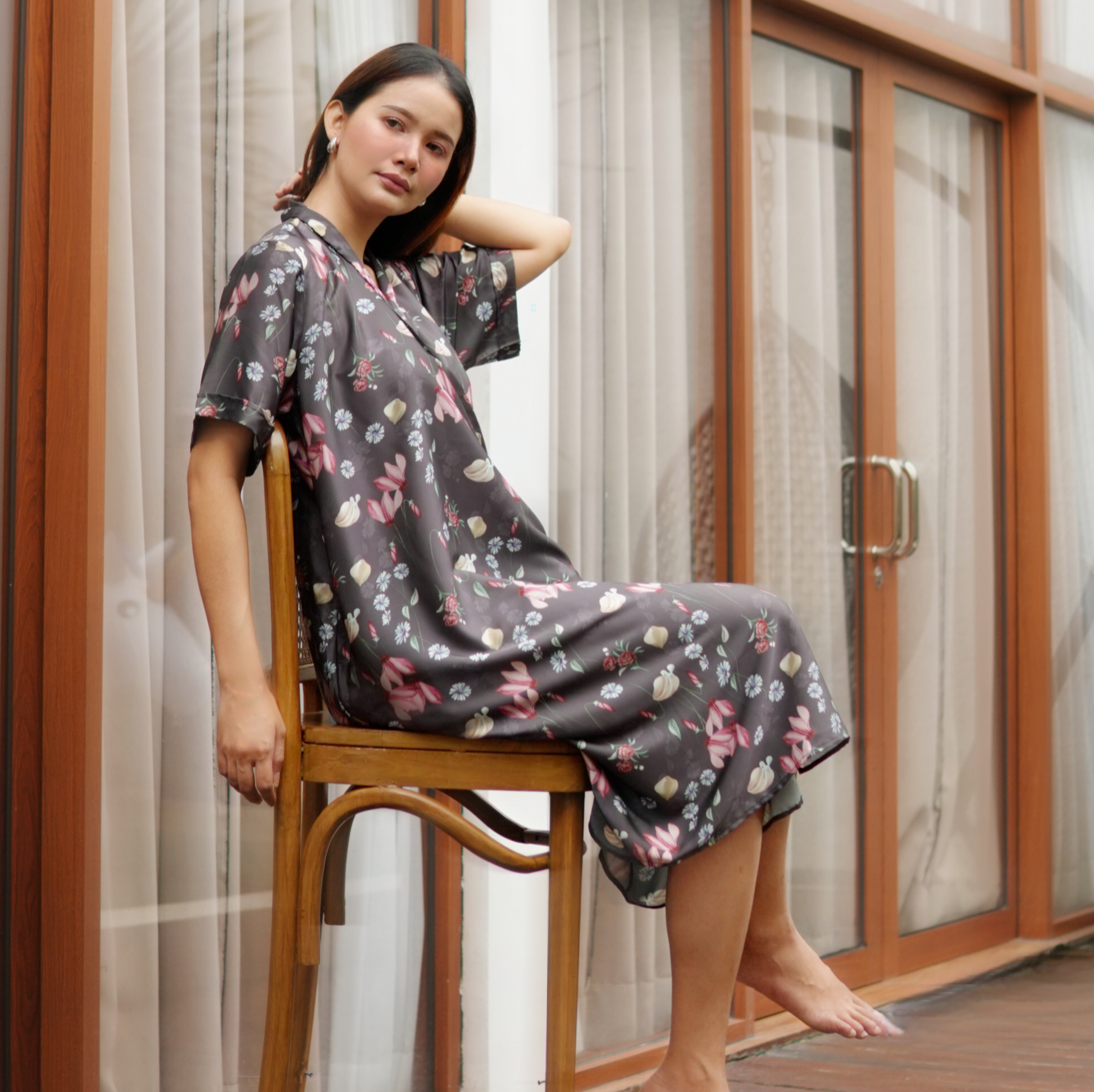 FINE ERIKA │ Kimono Pendek Premium Silk Lengan Pendek