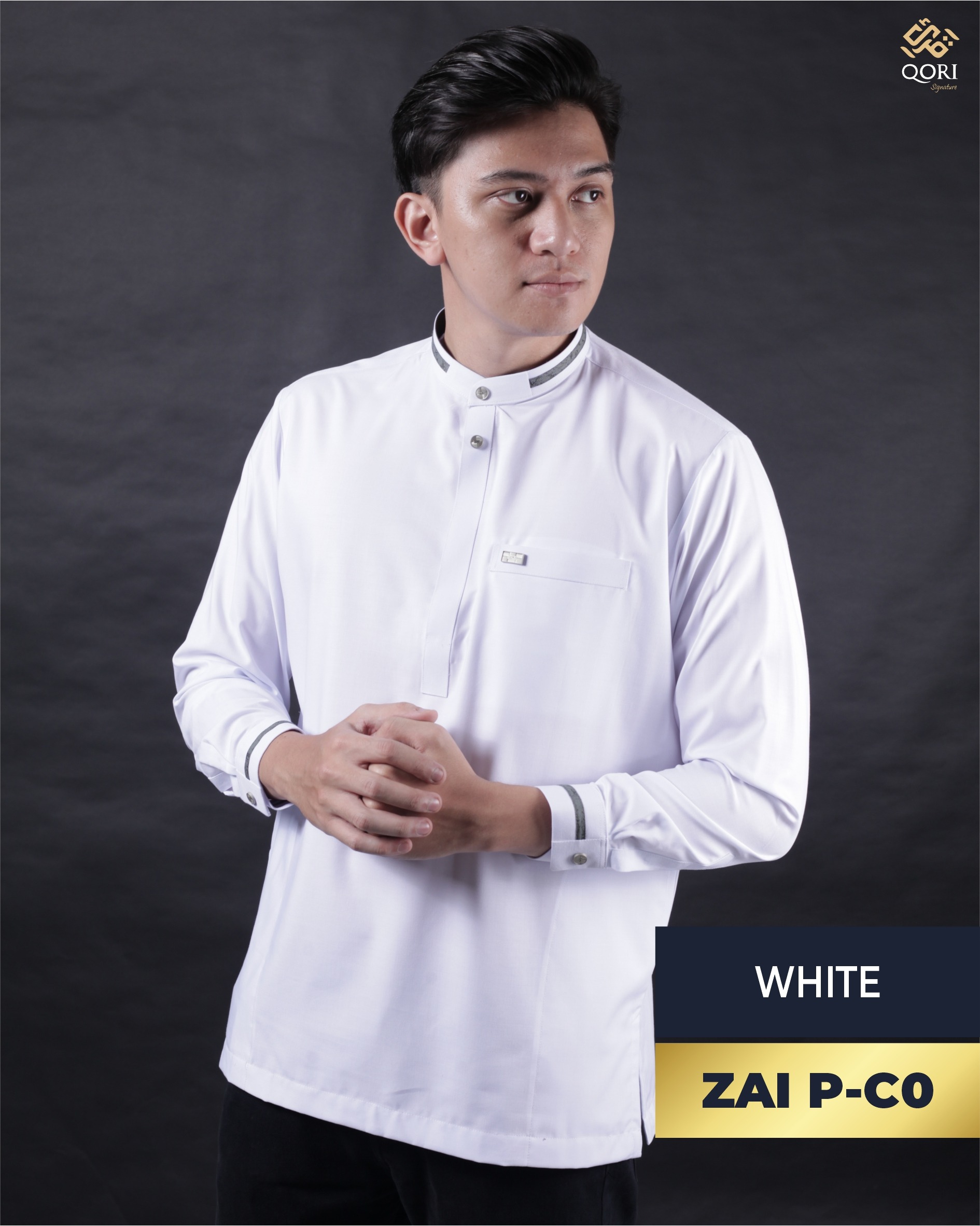 Qori Apparel Signature White Series Baju Koko Casual Pria Lengan Panjang (25/26)