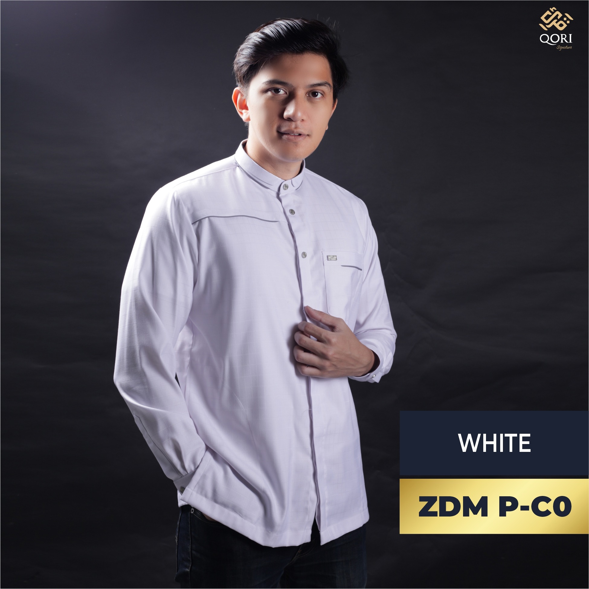 Qori Apparel Signature White Series Baju Koko Casual Pria Lengan Panjang (25/26)