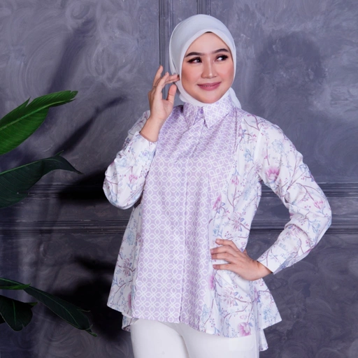 Image of Qori Women - Premium Shirt Nanda Series Kemeja Wanita