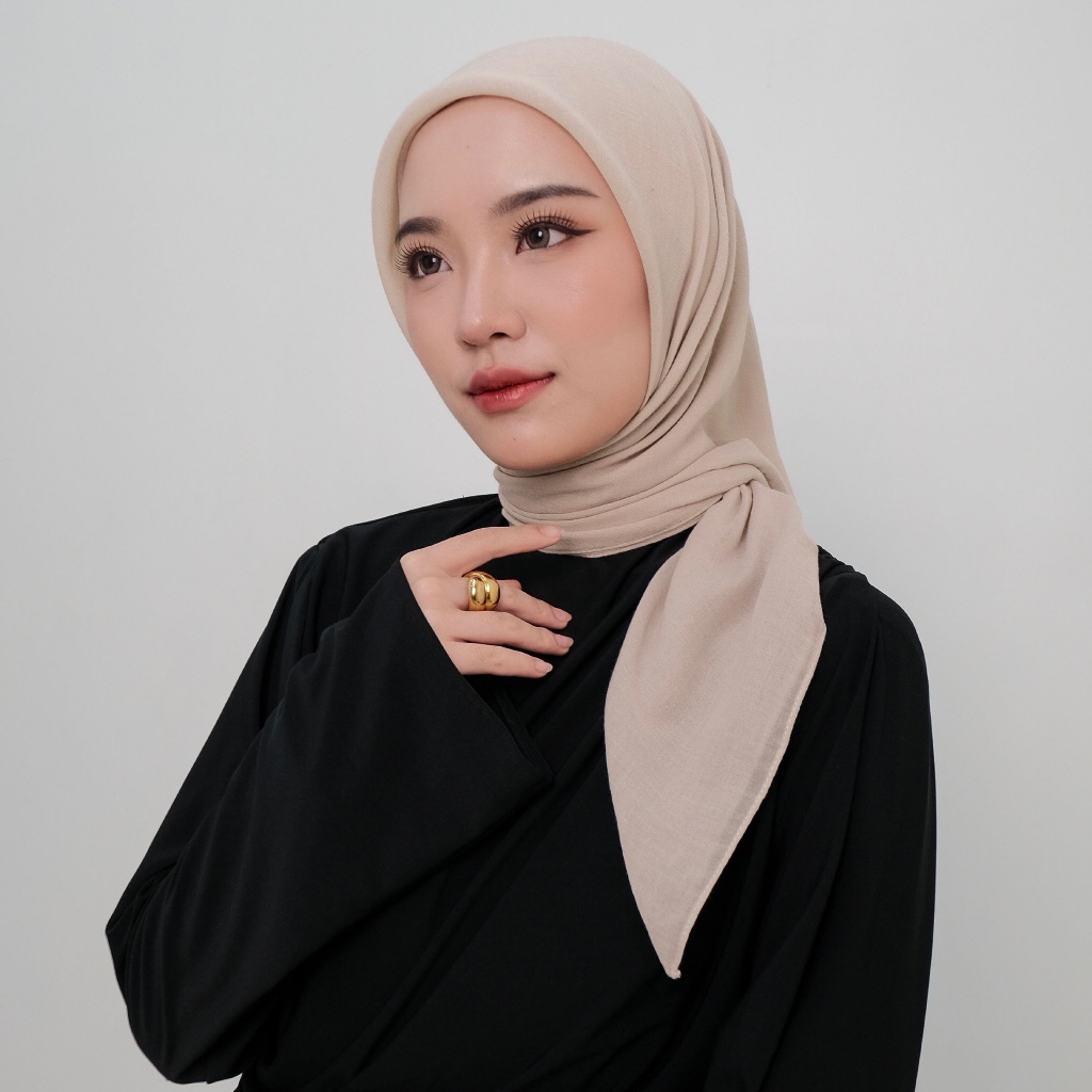 Keeva Scarve