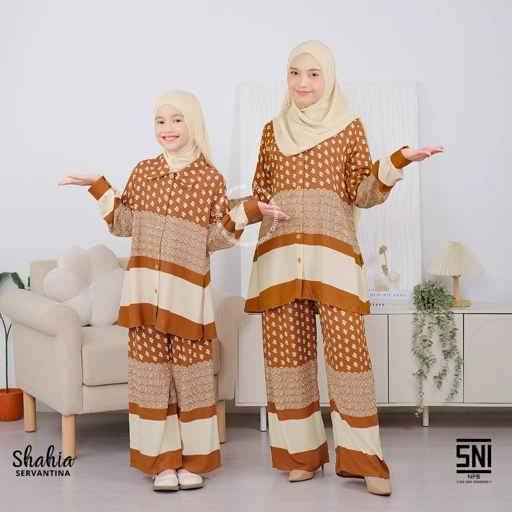 Image of Shahia Servantina - Zela Oneset Rayon Setelan Celana Anak Perempuan Couple Mom & Kids