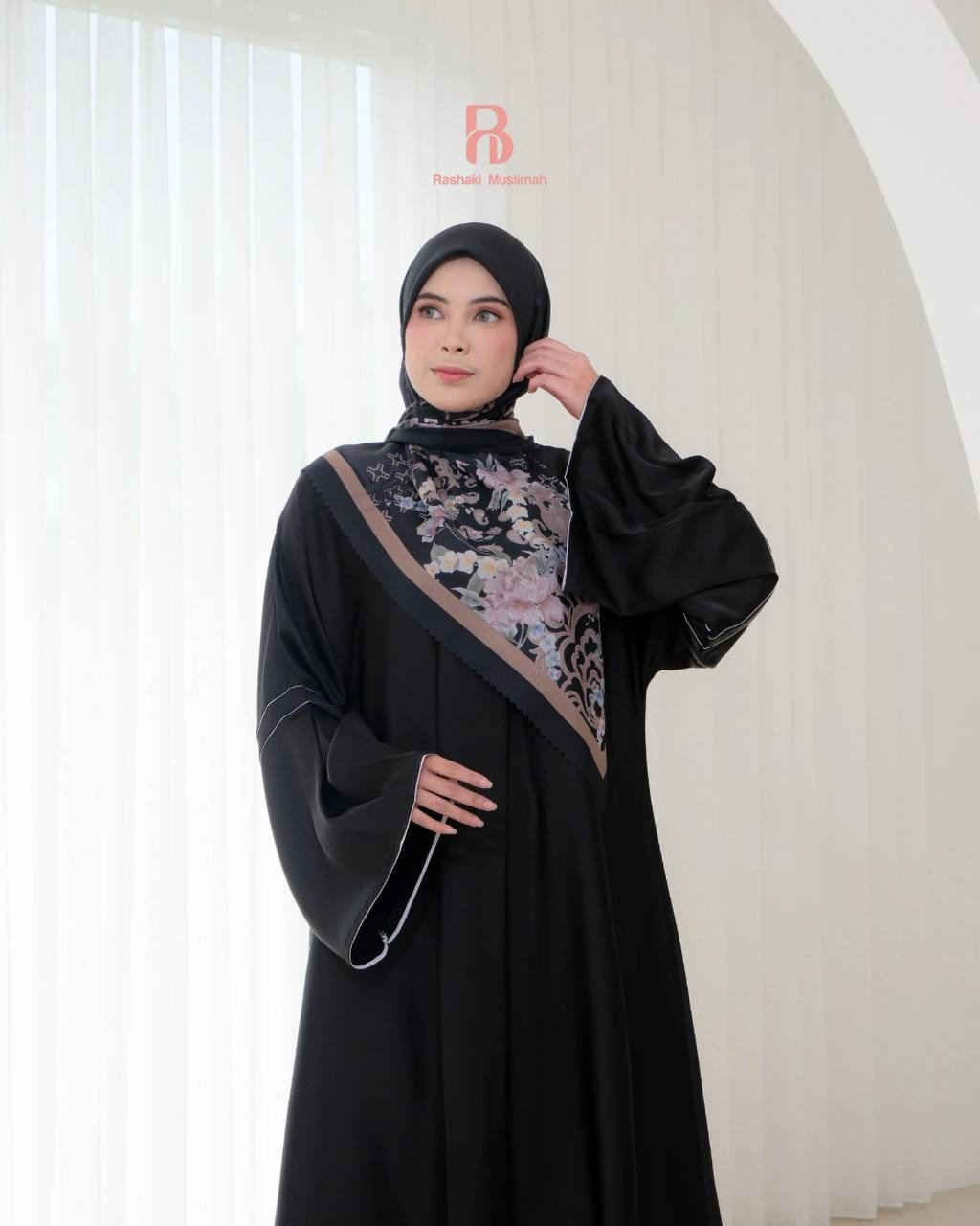 MECCA ABAYA