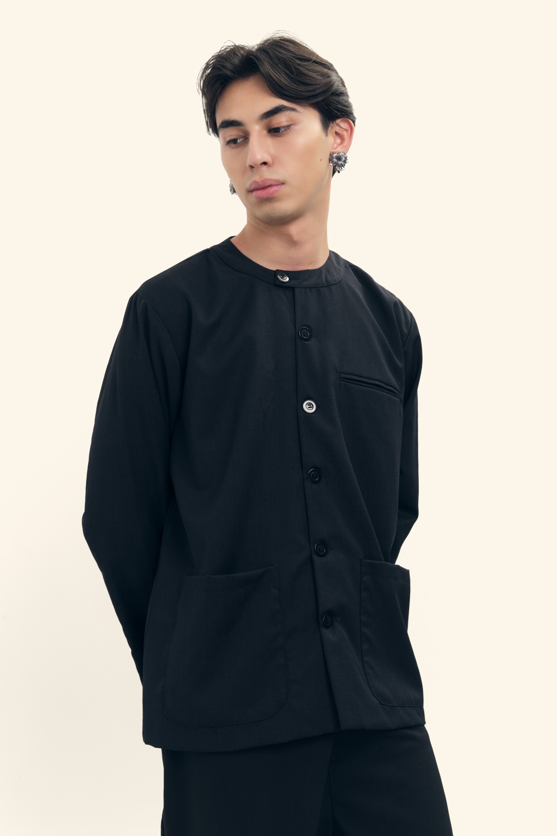 Relaxed Collarless Suit Jacket in Wool 