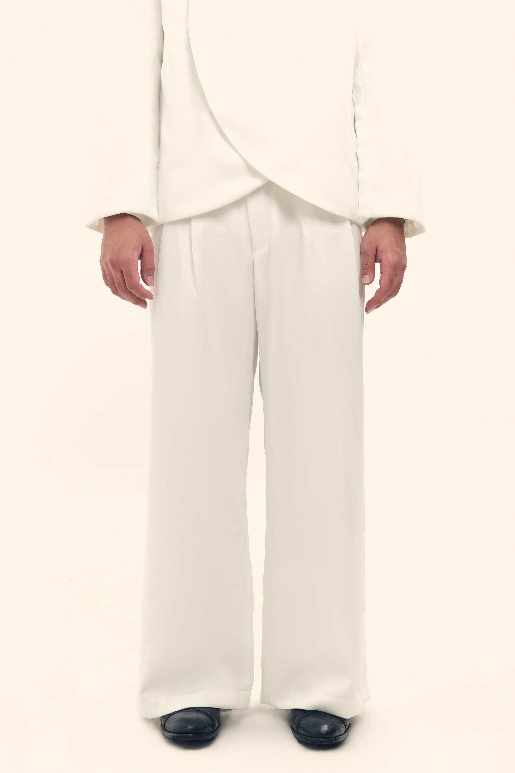   Loose Trousers in Wool 