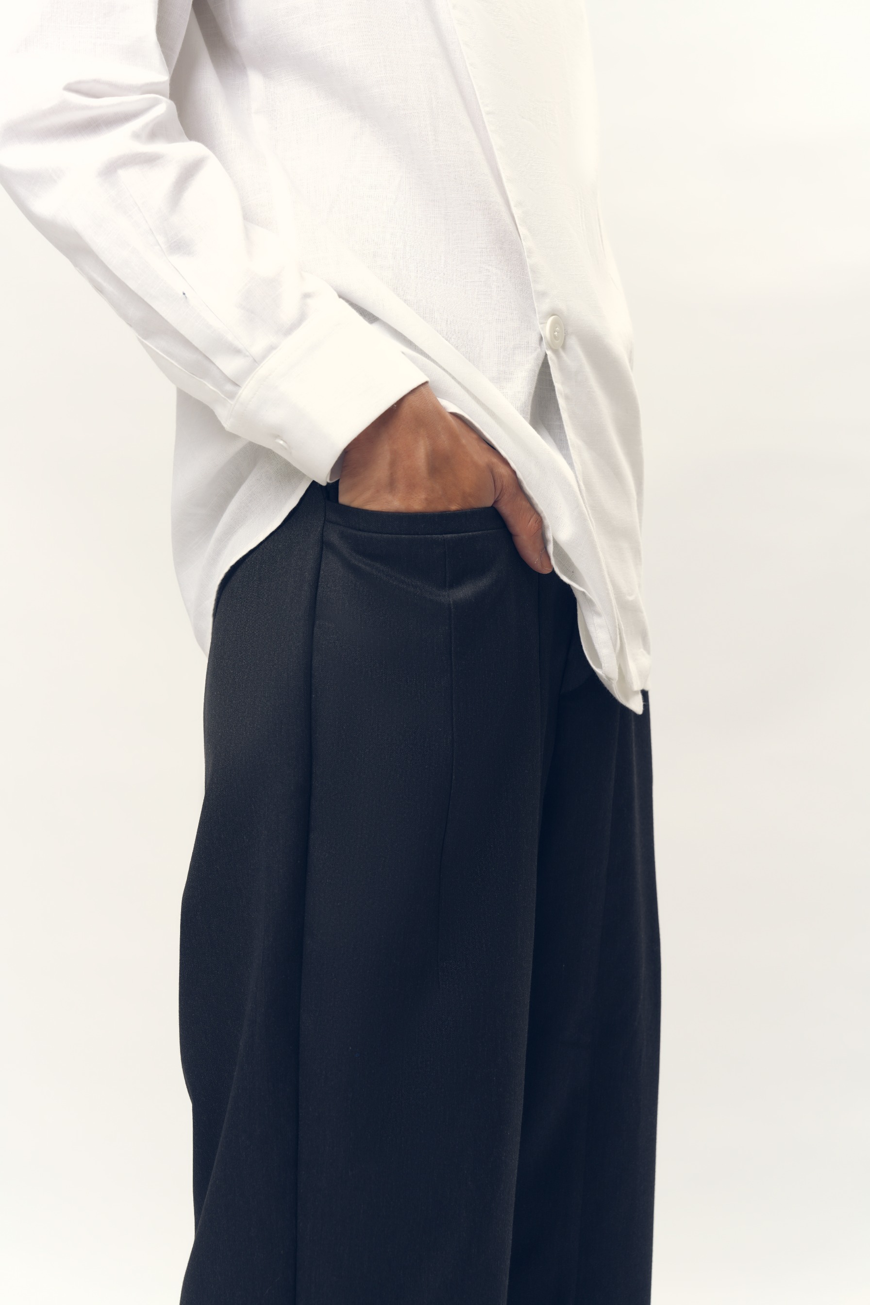 Nawa Front Pocket Trousers in Silk Wool