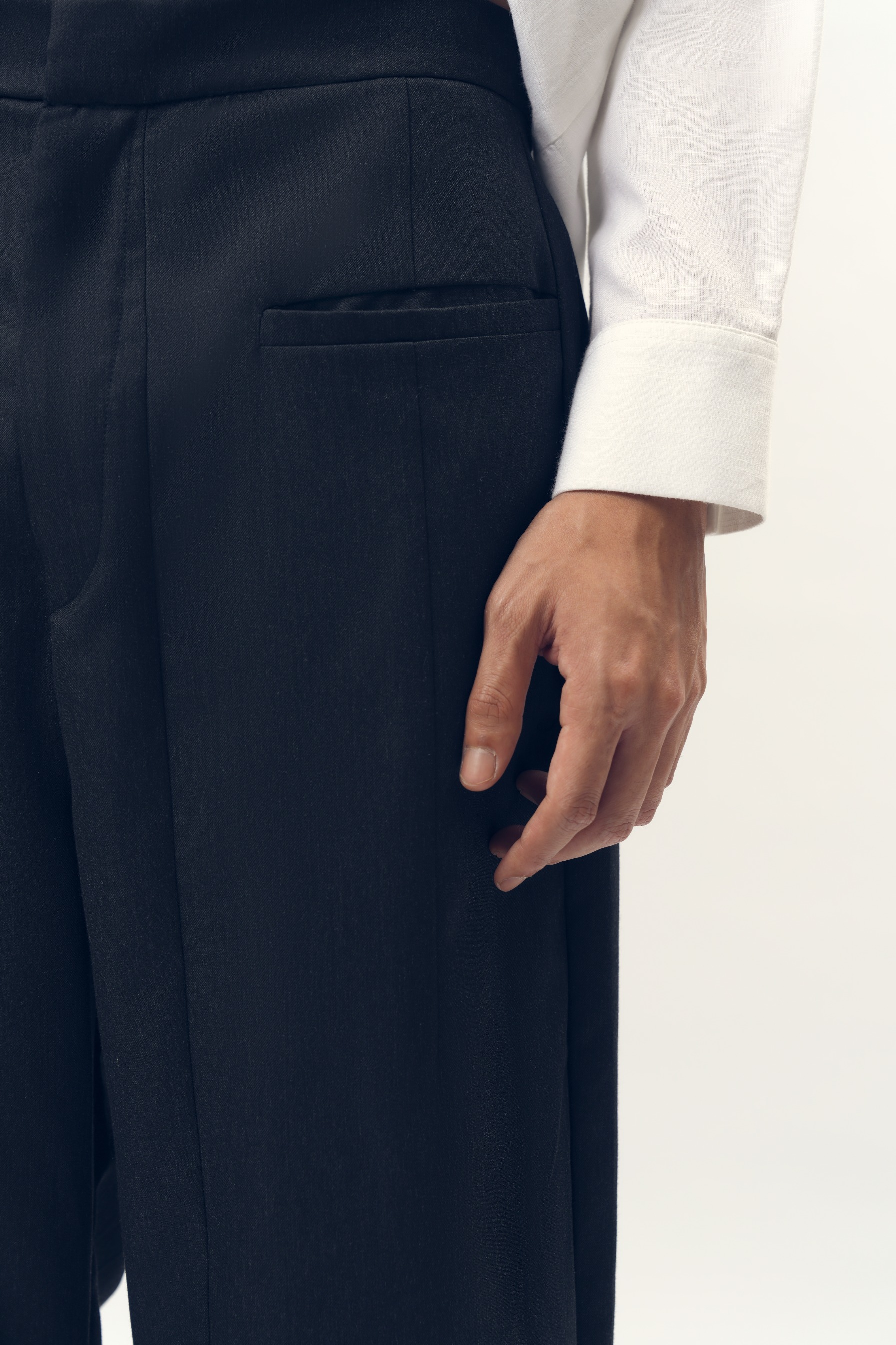 Nawa Front Pocket Trousers in Silk Wool