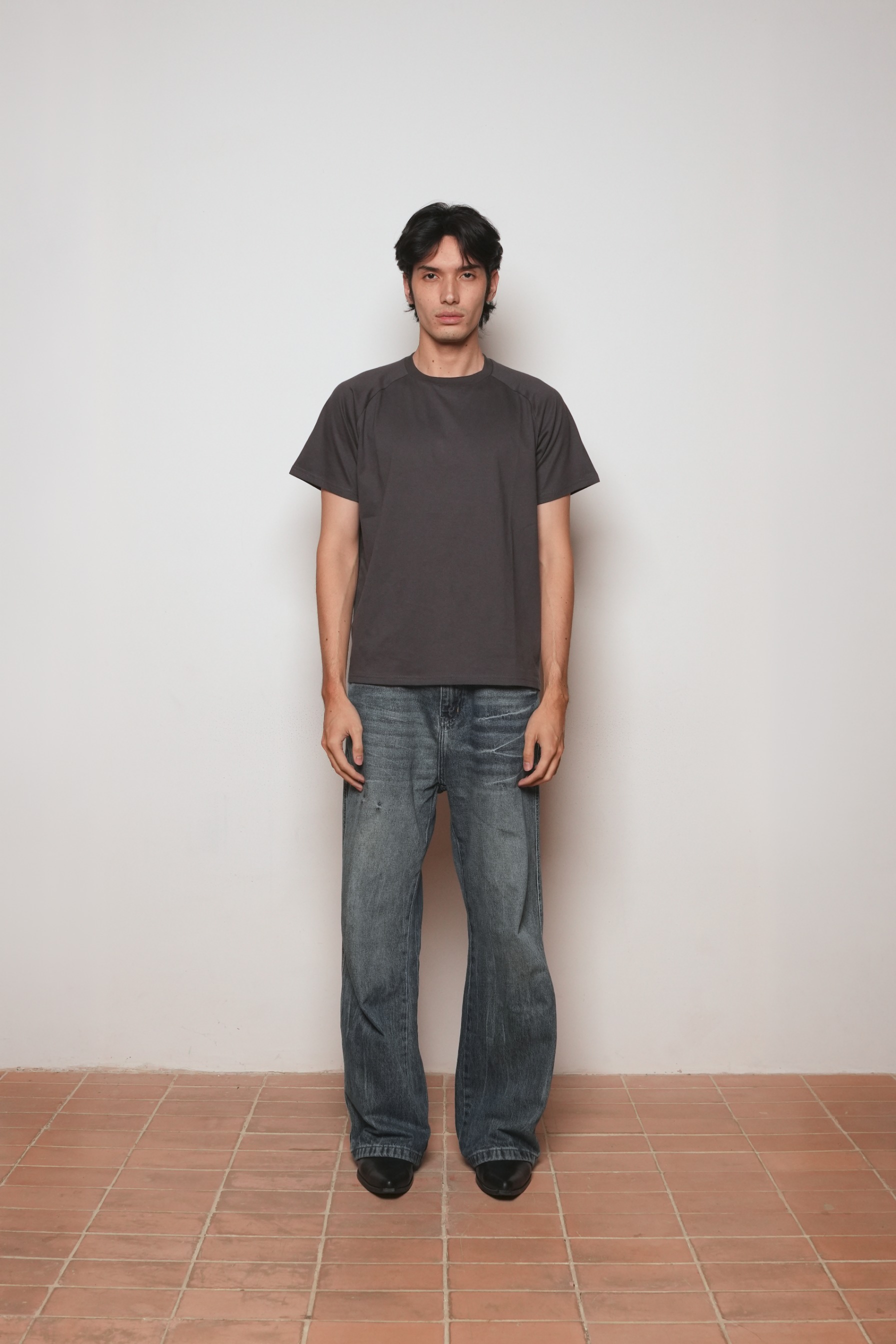 Nol Boxy Raglan Tee