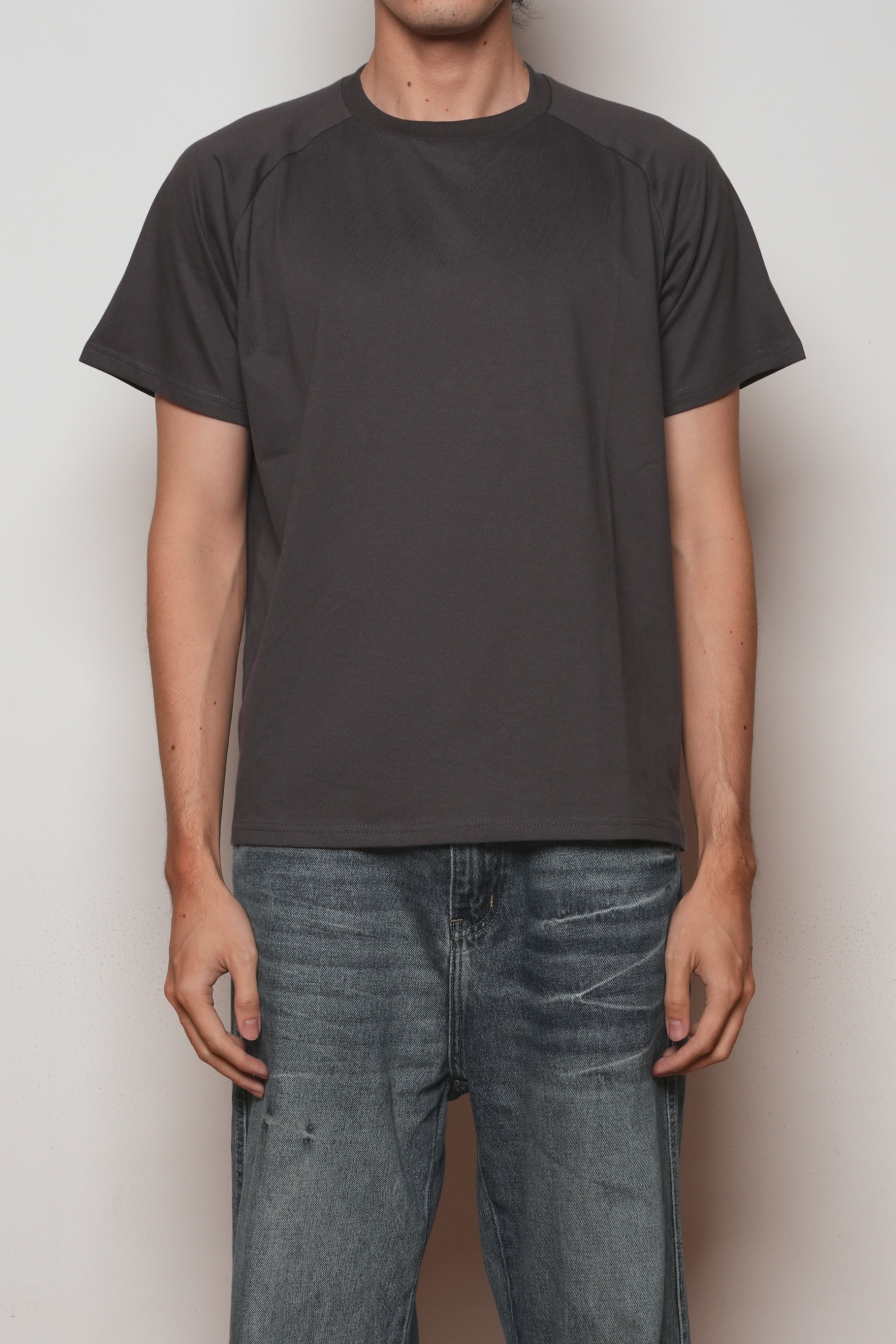 Nol Boxy Raglan Tee