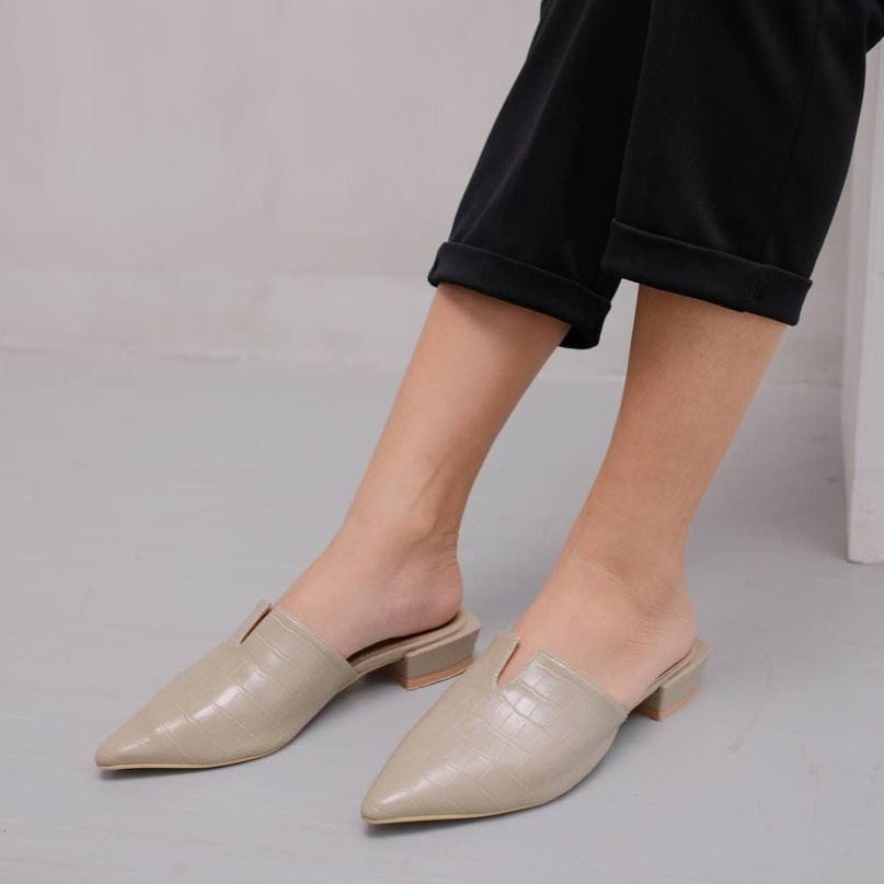 LAMELIKA - Raline Sepatu Sandal Mules Wanita Flat Slip On Shoes