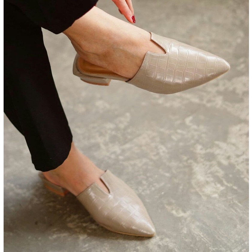 LAMELIKA - Raline Sepatu Sandal Mules Wanita Flat Slip On Shoes