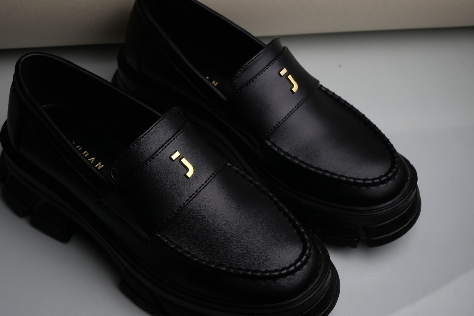 JODAN LOAFERS