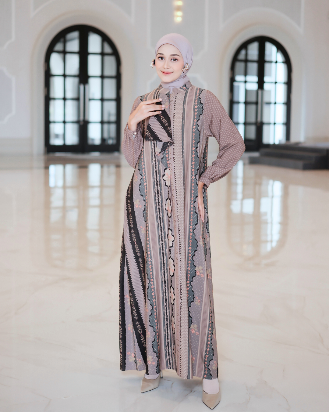 Ghazia Sarimbit Starry 