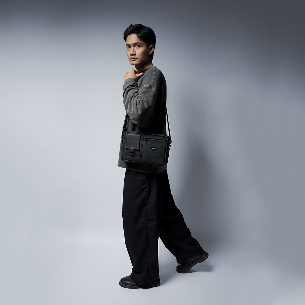Harold Sling Bag