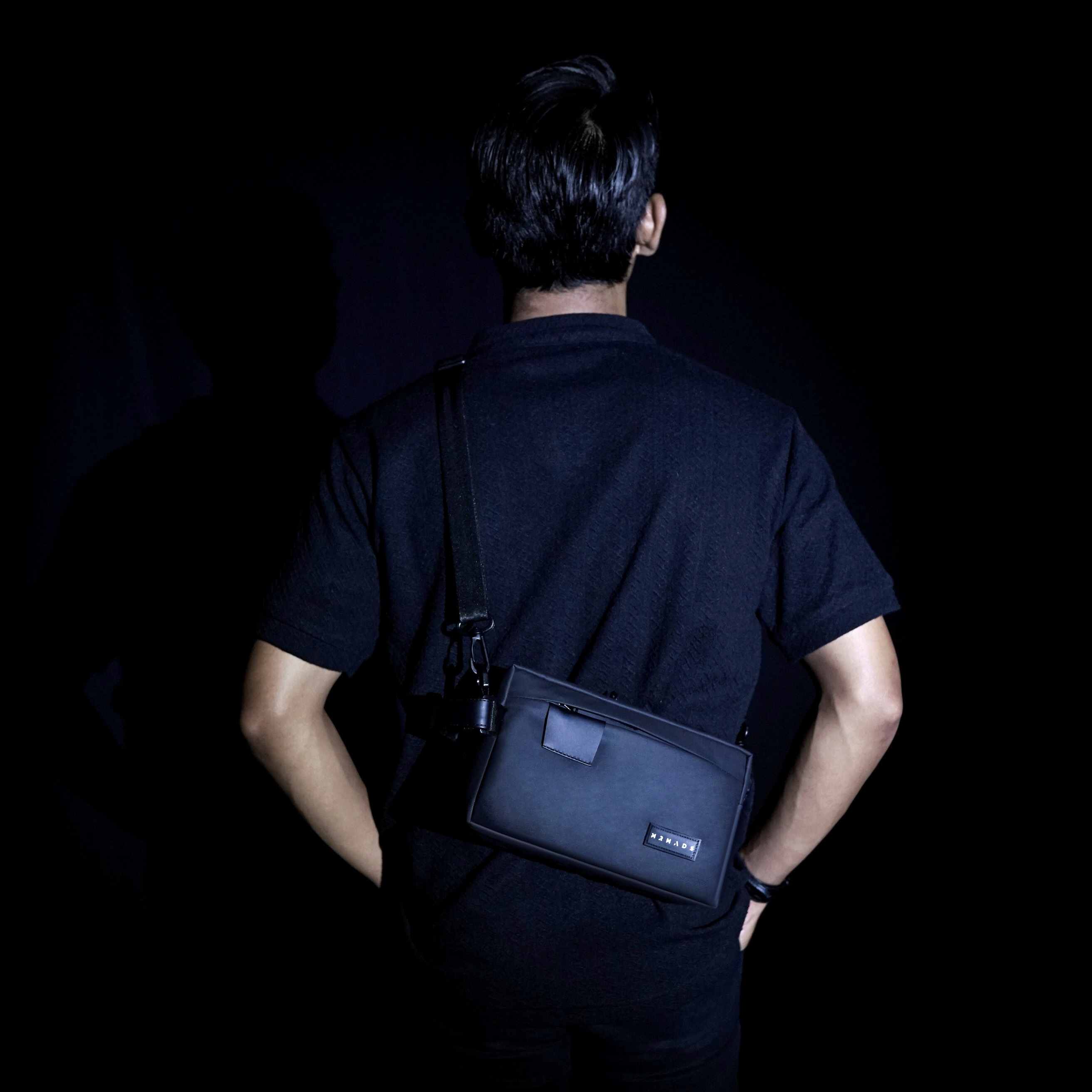 CLINTON Clutch Bag
