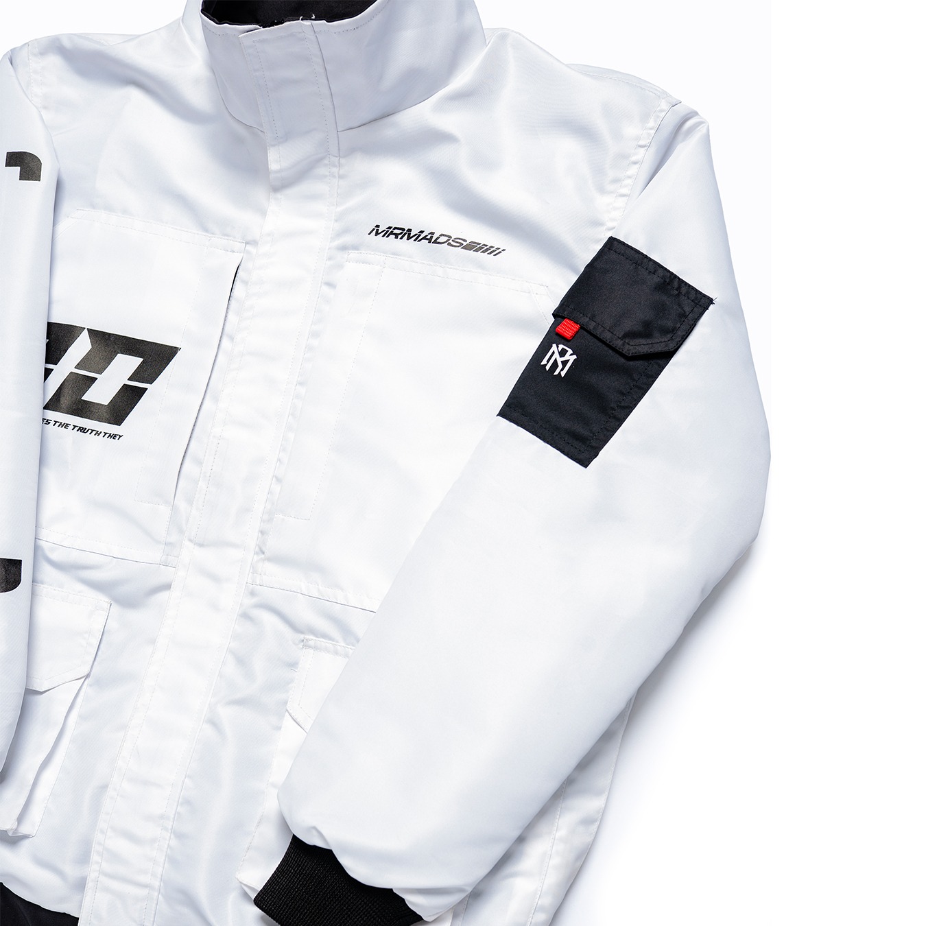 Mr Mads – Cyber Jacket I Jaket Pria Riding Anti Angin Taslan Milky Jaket Motor Daily