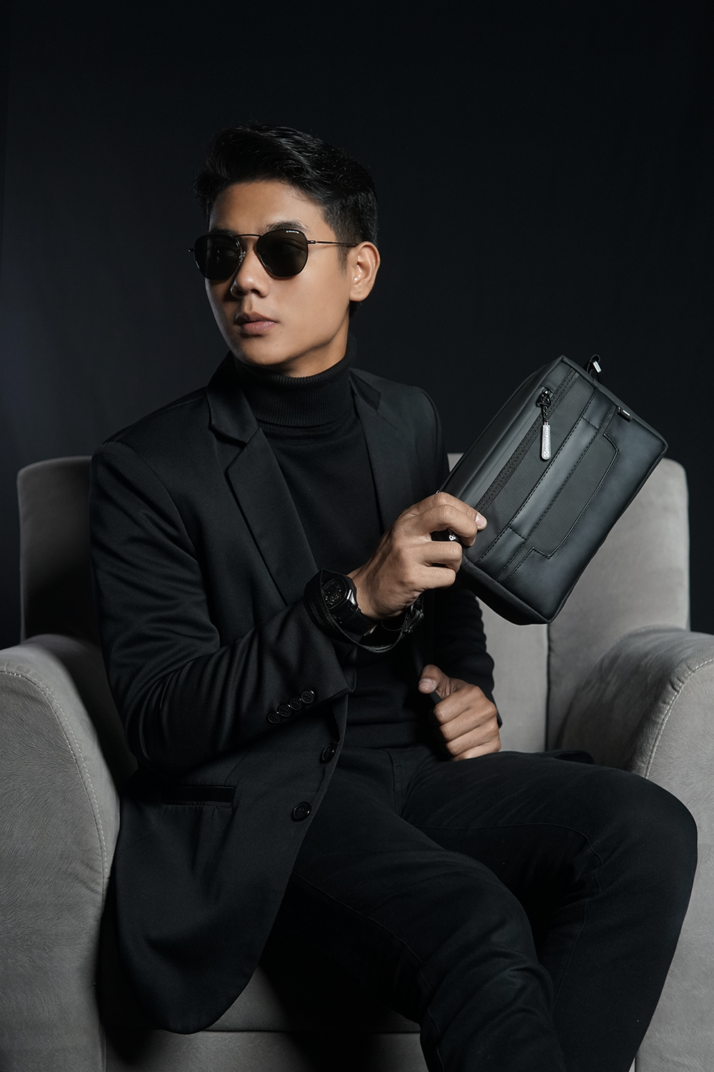 MARVIN Clutch Bag