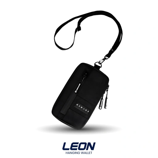 Image of Leon Hanging Wallet