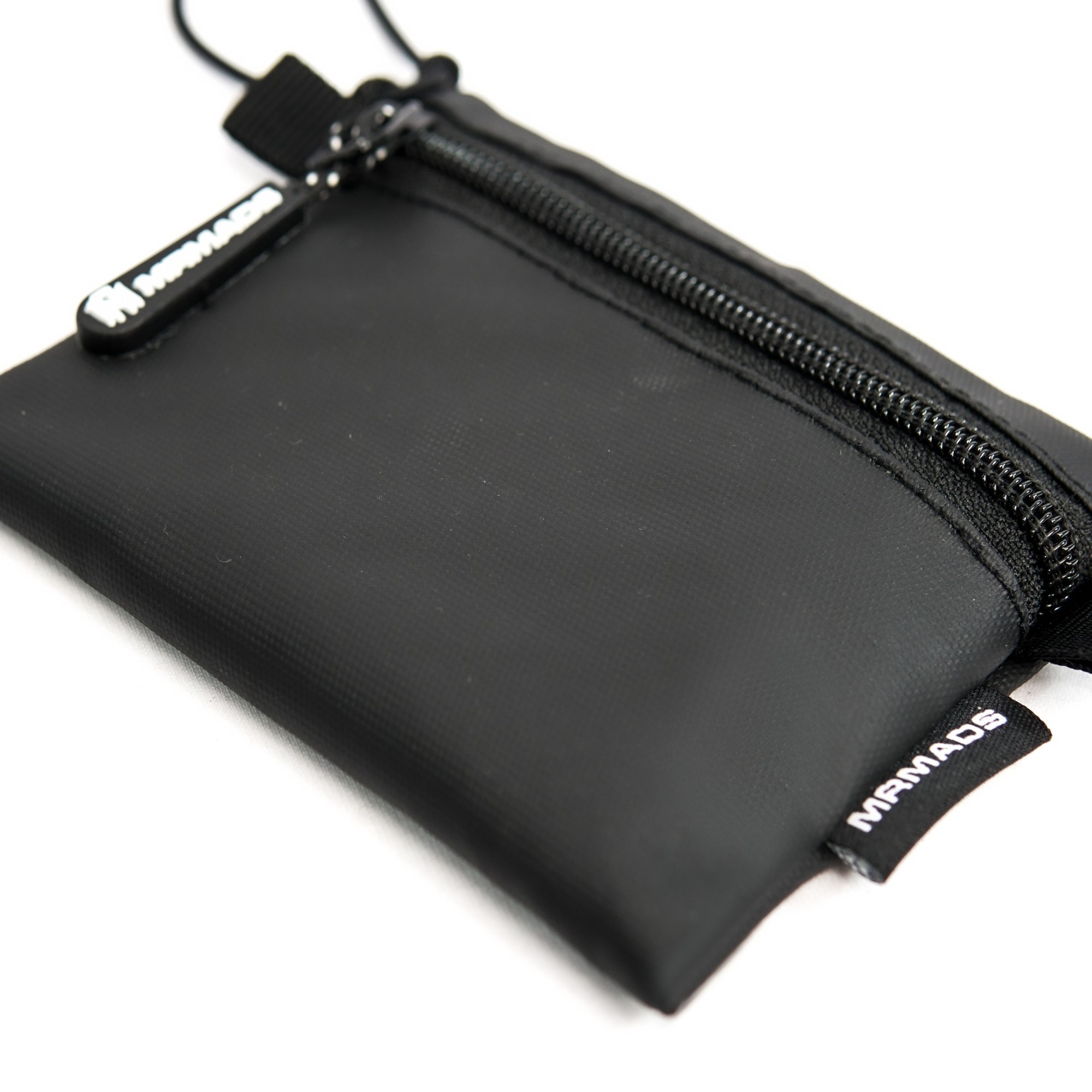 Clair Hanging Wallet