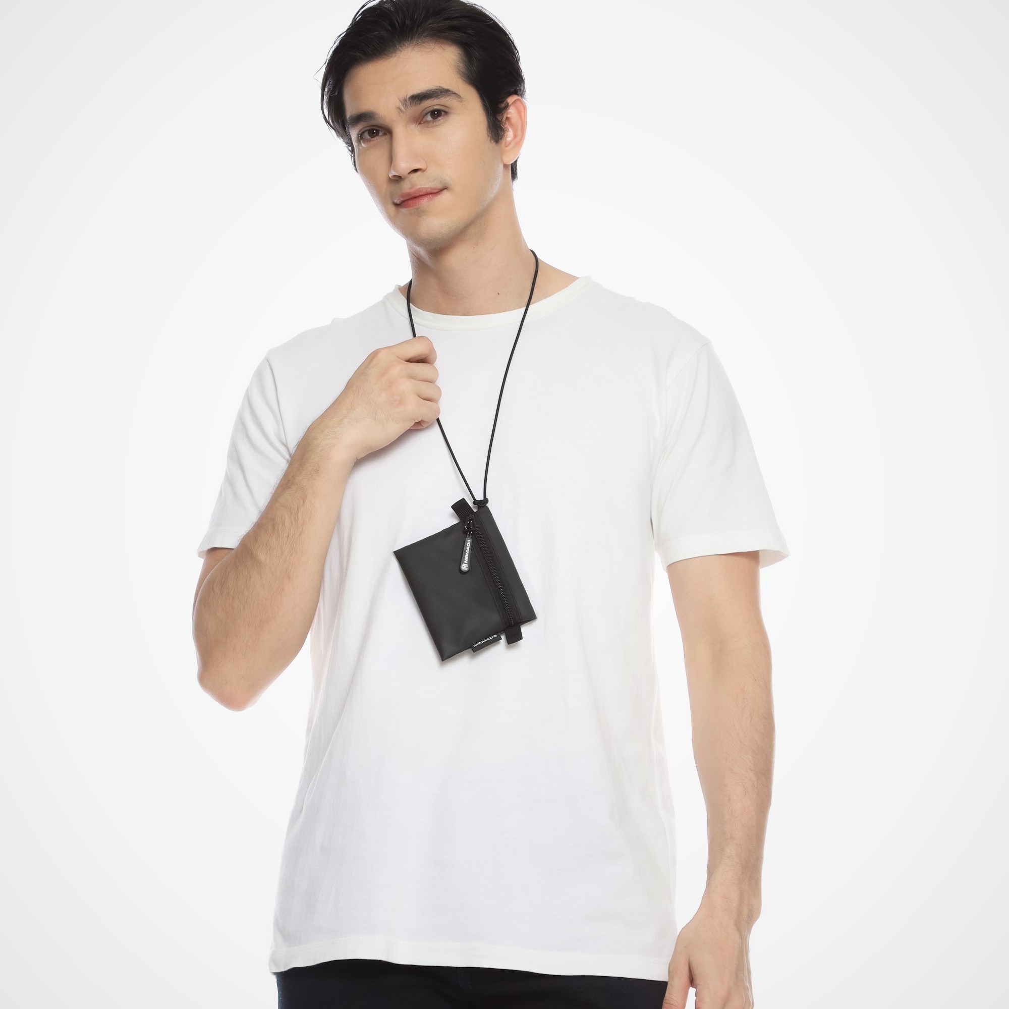 Clair Hanging Wallet